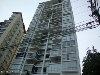 24004 - 12 de octubre - apartments