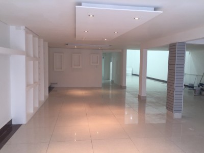 27500 - Marbella - locales