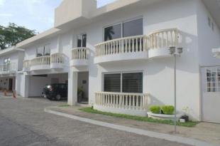 27564 - Altos del golf - houses