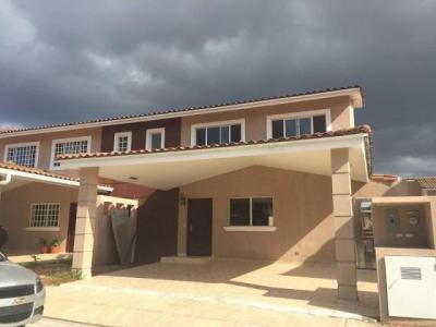 35772 - Brisas del golf - casas