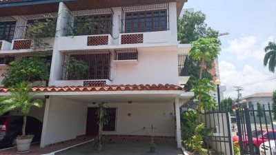 41171 - Altos de panama - casas