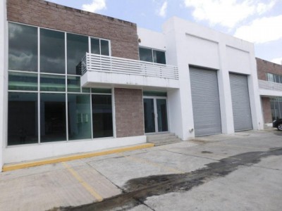 41795 - Tocumen - commercials