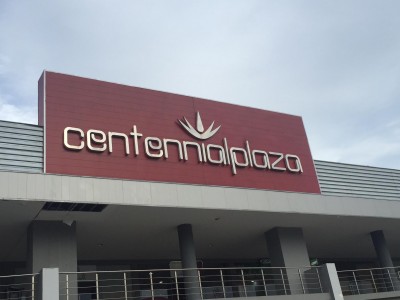 44668 - Condado del rey - locales - centennial mall