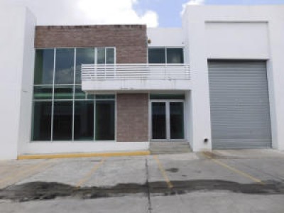45586 - Tocumen - commercials