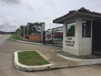 49670 - Tocumen - commercials