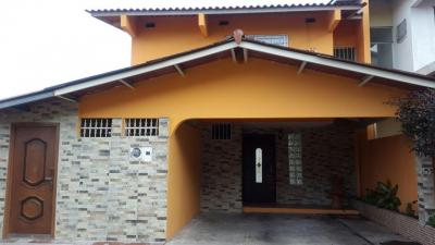 55608 - Altos de panama - casas