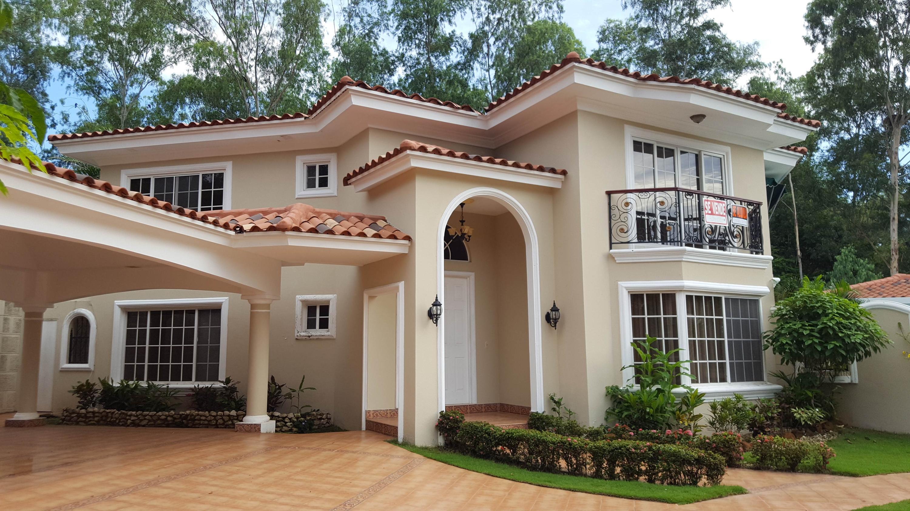 Vendo amplia y bella casa en costa del este 4 recamaras 8 parkings