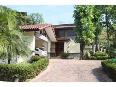 63718 - Camino de cruces - properties