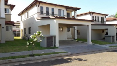 66947 - Arraiján - casas - woodlands