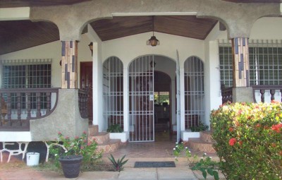 734 - Barrio colon - houses