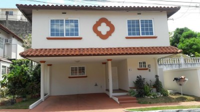 75300 - Brisas del golf - houses