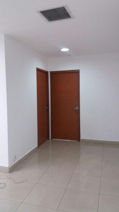 81458 - Calle 50 - offices - global bank