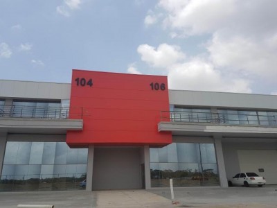 81839 - Tocumen - commercials