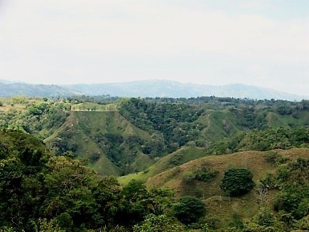 Hermosa finca fluvial, totalmente titulada, en Quebrada Llana, cerca d...