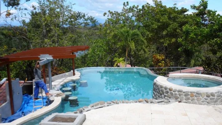 Beautiful Eco Lodge in a emerging hot spot of Panama, reduced by almost 50 %