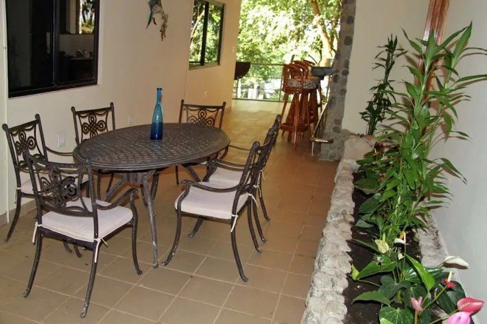 Beautiful Eco Lodge in a emerging hot spot of Panama, reduced by almost 50 %