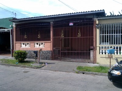 8427 - Tocumen - casas