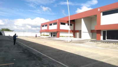 85889 - Tocumen - commercials